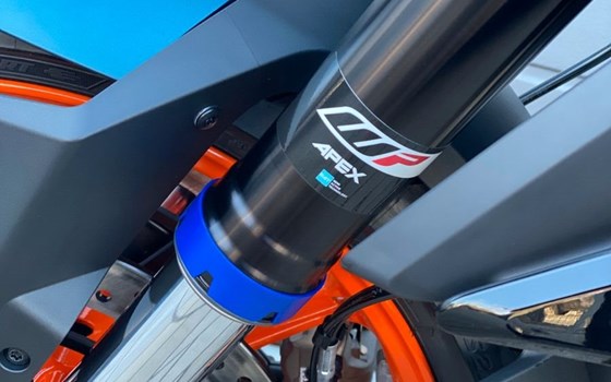 Neufahrzeug KTM 1290 Super Duke R EVO - Bild 11