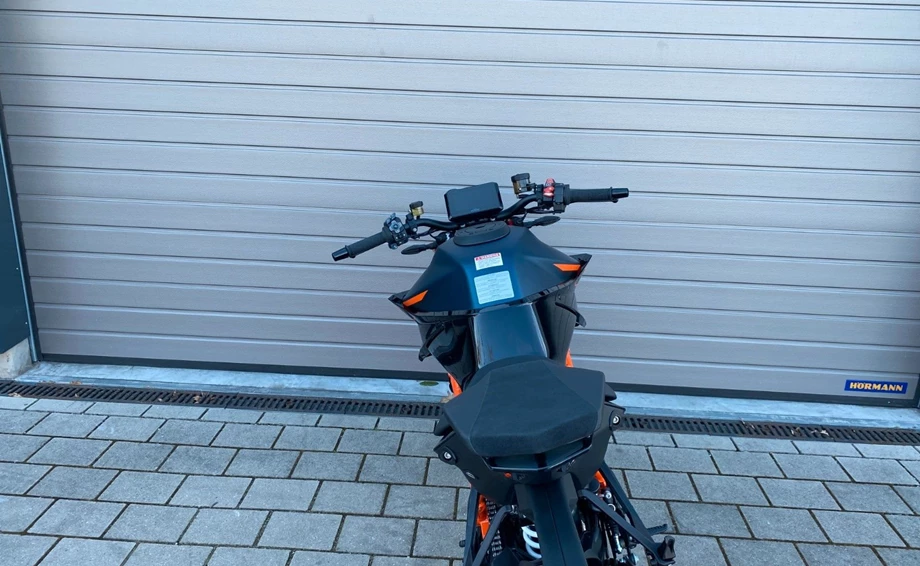 Angebot KTM 1290 Super Duke R EVO Bild 13: Angebot KTM 1290 Super Duke R EVO
