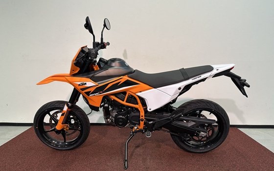 Neufahrzeug KTM 125 SMC R - Bild 5