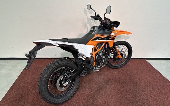 Neufahrzeug KTM 125 Enduro R - Bild 8