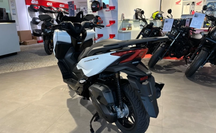 Angebot Honda Forza 125 Bild 4: Angebot Honda Forza 125