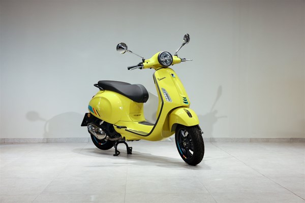 Vespa Primavera 50 S (Nero Convinto Matt#NV) - Bild 2