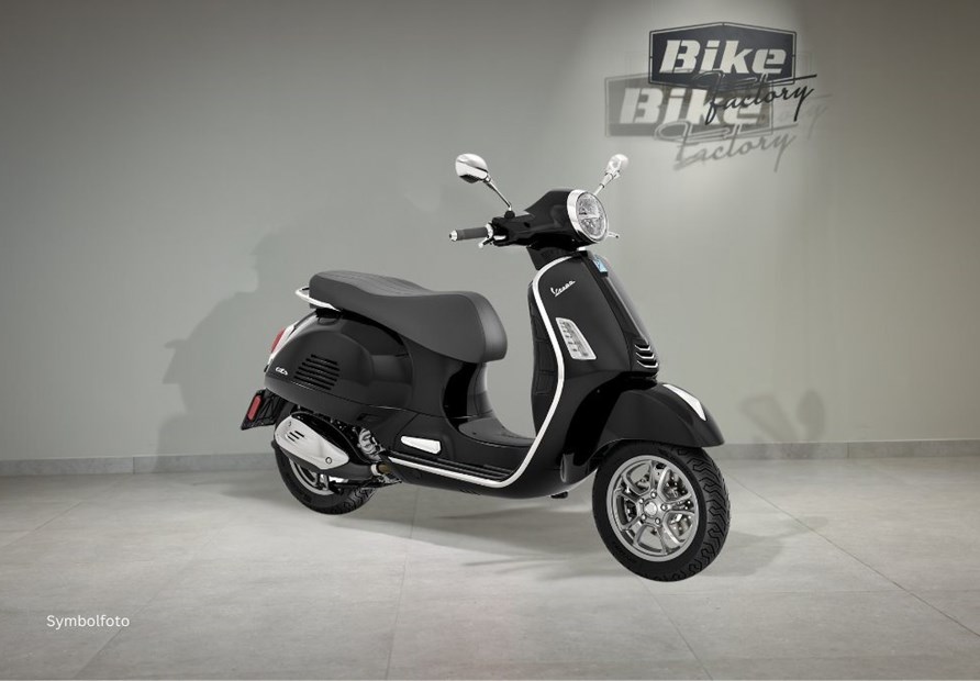 Vespa GTS 125 (Nero Convinto)