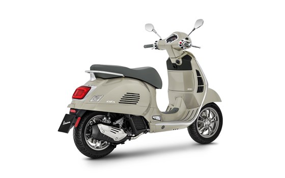 Neufahrzeug Vespa GTS 125 - Bild 7 Neufahrzeug Vespa GTS 125 - Bild 7