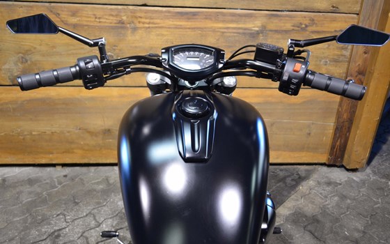 Motorrad Occasion Yamaha XVS 1300 Custom - Bild 3