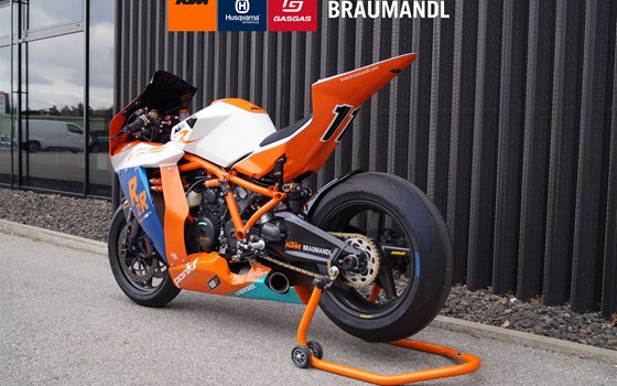 Gebrauchtmotorrad KTM 1190 RC8 R Track - Bild 16 Gebrauchtmotorrad KTM 1190 RC8 R Track - Bild 16
