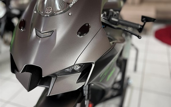 Gebrauchtmotorrad Kawasaki Ninja ZX-10RR - Bild 4