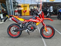 Neumotorrad Rieju MRT 50 Trophy MRT 50 Trophy Supermoto, neues Modell E5!