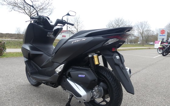Gebrauchtmotorrad Honda PCX125 DX - Bild 6