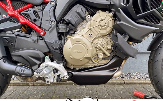 Neufahrzeug Ducati Multistrada V4 Pikes Peak - Bild 13