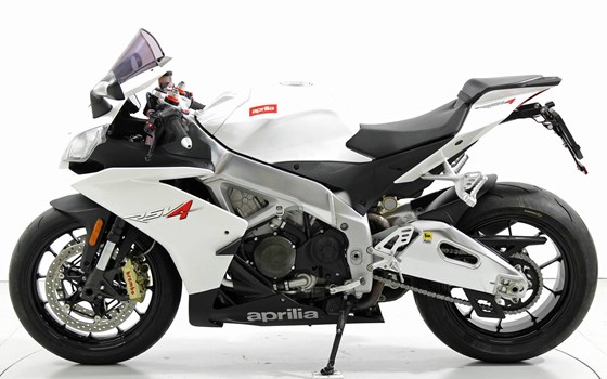 Motorrad Occasion Aprilia RSV 4 - Bild 5