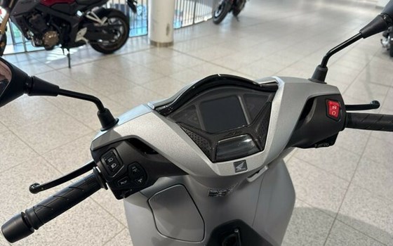 Neufahrzeug Honda SH350i - Bild 6