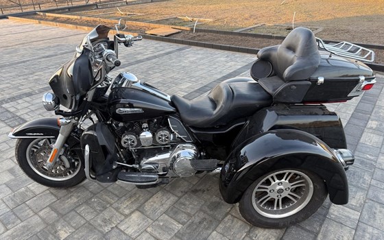 Motorrad Occasion Harley-Davidson Tri Glide Ultra Classic - Bild 1