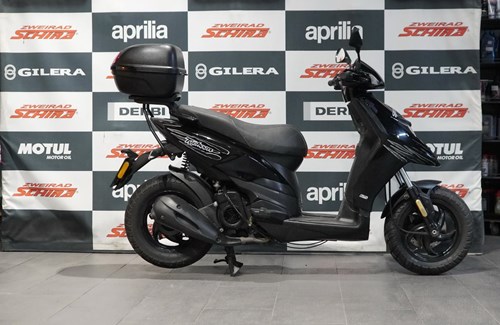 Gebrauchtmotorrad Piaggio TPH 125