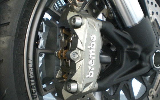 Gebrauchtmotorrad Ducati Diavel Carbon - Bild 11