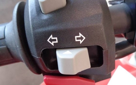 Gebrauchtmotorrad BMW G 310 R - Bild 3