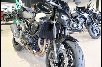 Kawasaki Z900 SE
