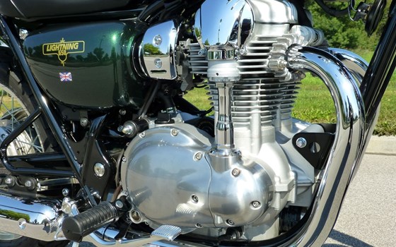 Gebrauchtmotorrad Kawasaki W800 - Bild 8 Gebrauchtmotorrad Kawasaki W800 - Bild 8