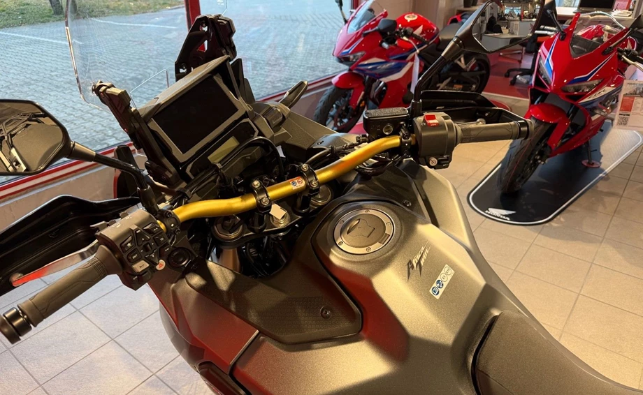 Angebot Honda CRF1100L Africa Twin Adventure Sports Bild 9: Angebot Honda CRF1100L Africa Twin Adventure Sports