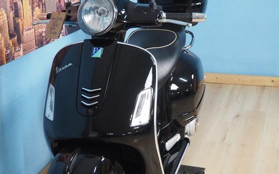 Gebrauchtmotorrad Vespa GTS 300 i.e. Super - Bild 12 Gebrauchtmotorrad Vespa GTS 300 i.e. Super - Bild 12