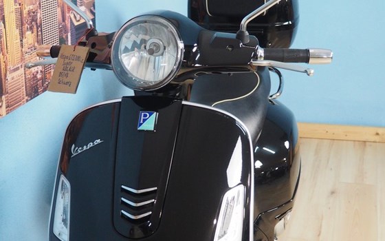 Gebrauchtmotorrad Vespa GTS 300 i.e. Super - Bild 13 Gebrauchtmotorrad Vespa GTS 300 i.e. Super - Bild 13