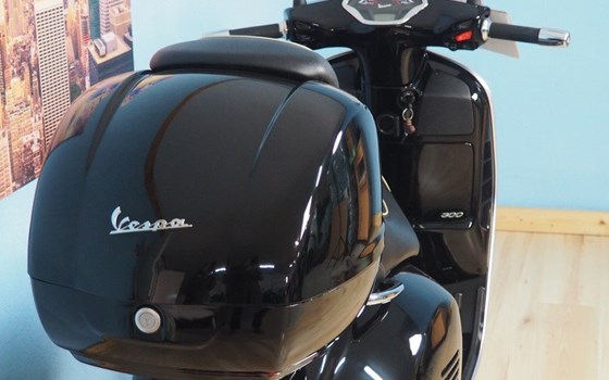 Gebrauchtmotorrad Vespa GTS 300 i.e. Super - Bild 23 Gebrauchtmotorrad Vespa GTS 300 i.e. Super - Bild 23