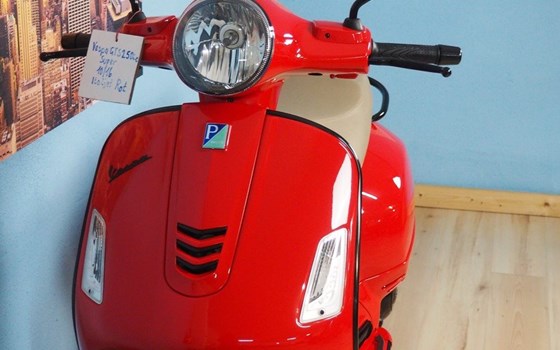 Gebrauchtmotorrad Vespa GTS 250 i.e. - Bild 13 Gebrauchtmotorrad Vespa GTS 250 i.e. - Bild 13
