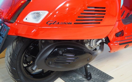 Gebrauchtmotorrad Vespa GTS 250 i.e. - Bild 20 Gebrauchtmotorrad Vespa GTS 250 i.e. - Bild 20
