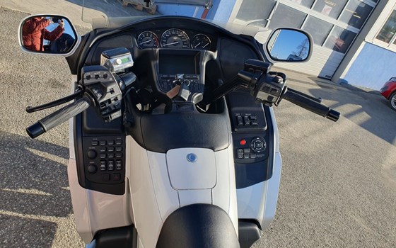 Gebrauchtmotorrad Honda GL 1800 Goldwing - Bild 9 Gebrauchtmotorrad Honda GL 1800 Goldwing - Bild 9