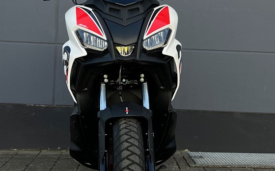 Neufahrzeug Aprilia SR GT Sport 125 - Bild 3
