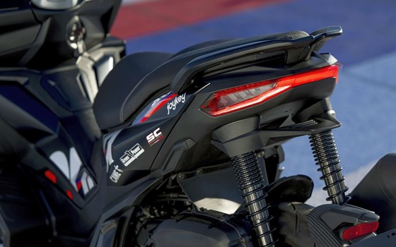 Neufahrzeug Aprilia SR GT Replica 200 - Bild 4