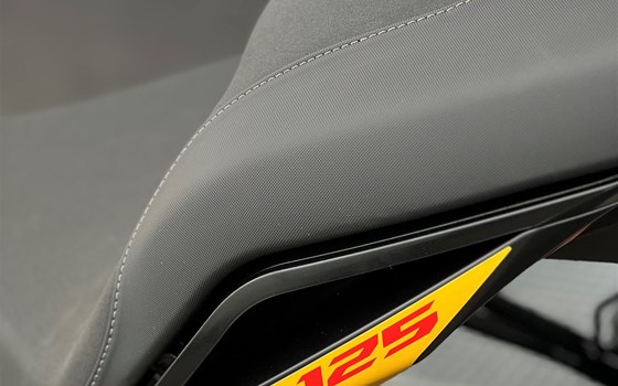 Neufahrzeug Aprilia Tuono 125 - Bild 6