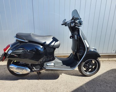 Vespa GTS 125