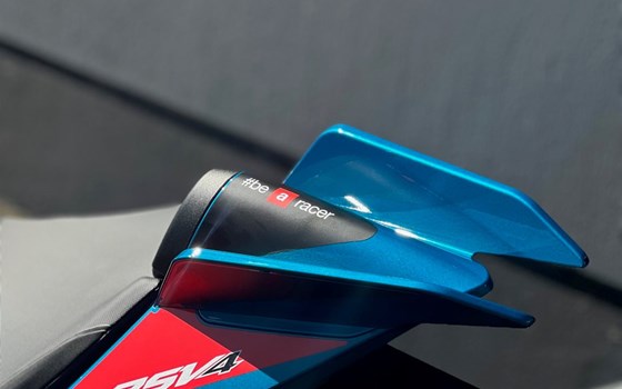 Neufahrzeug Aprilia RSV4 1100 - Bild 6