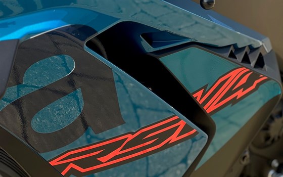 Neufahrzeug Aprilia RSV4 1100 - Bild 7