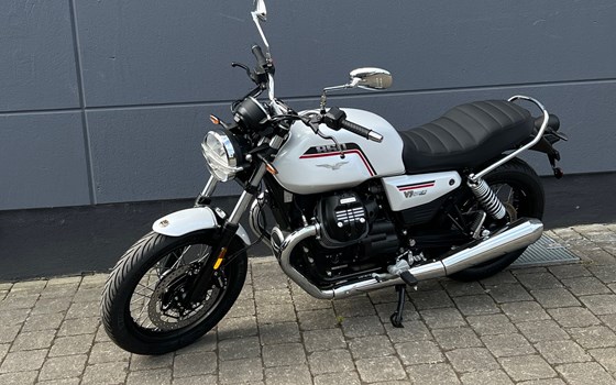 Neufahrzeug Moto Guzzi V7 Special - Bild 4