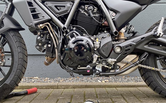 Neufahrzeug Ducati Scrambler Icon Dark - Bild 14