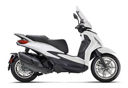 Neumotorrad Piaggio Beverly 400