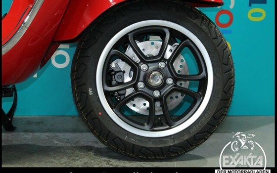 Neufahrzeug Vespa GTS 125 - Bild 19