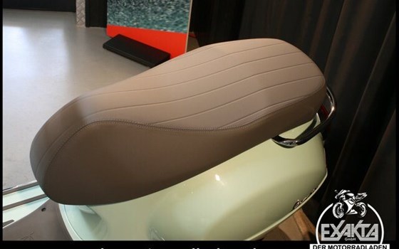 Neufahrzeug Vespa GTS 125 - Bild 21