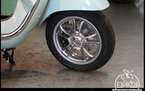 Neufahrzeug Vespa GTS 125 - Bild 7