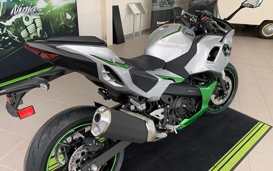 Neufahrzeug Kawasaki Ninja 7 Hybrid - Bild 6