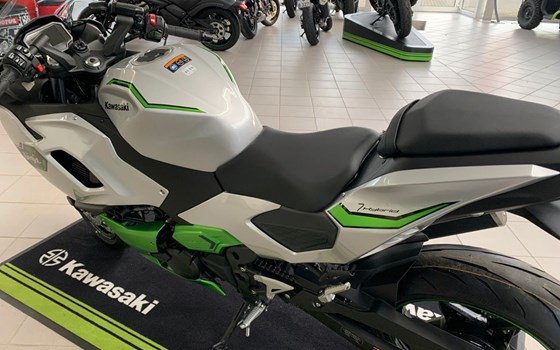 Neufahrzeug Kawasaki Ninja 7 Hybrid - Bild 7