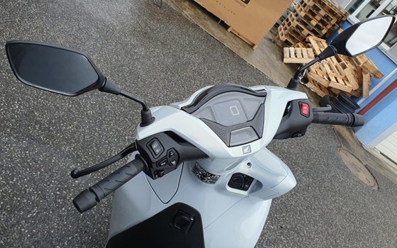 Neufahrzeug Honda SH350i - Bild 7