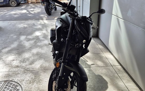 Gebrauchtmotorrad Yamaha MT-03 - Bild 5 Gebrauchtmotorrad Yamaha MT-03 - Bild 5