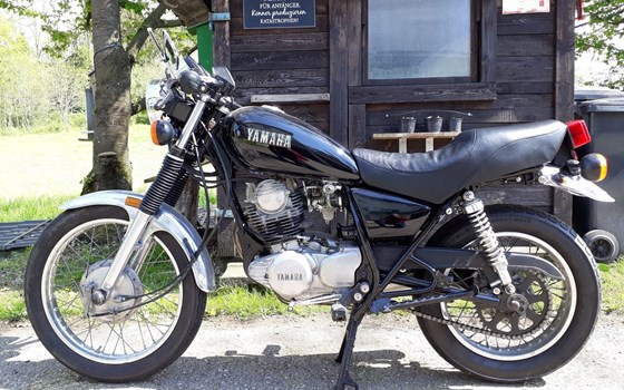 Gebrauchtmotorrad Yamaha SR 250 - Bild 4 Gebrauchtmotorrad Yamaha SR 250 - Bild 4