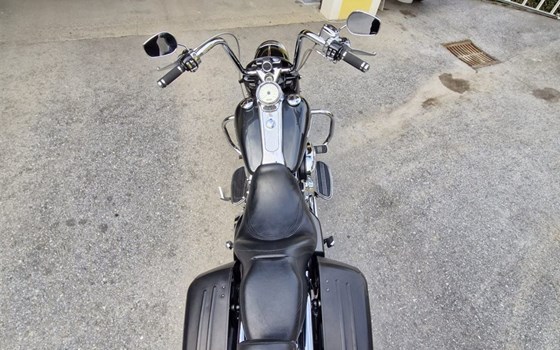 Gebrauchtmotorrad Harley-Davidson Road King Custom FLHRS - Bild 2 Gebrauchtmotorrad Harley-Davidson Road King Custom FLHRS - Bild 2