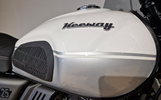 Neufahrzeug Keeway X-Light 125 - Bild 3
