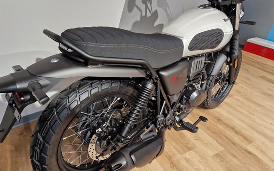 Neufahrzeug Keeway X-Light 125 - Bild 7