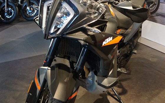 Gebrauchtmotorrad KTM 890 Adventure - Bild 3 Gebrauchtmotorrad KTM 890 Adventure - Bild 3